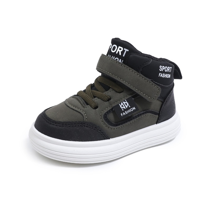 Designer Childrens Sports 2025 New Style Solid Heart Boys High Top Casual Board Shoes Soft Sole Single shoes Free shipping XJ260303