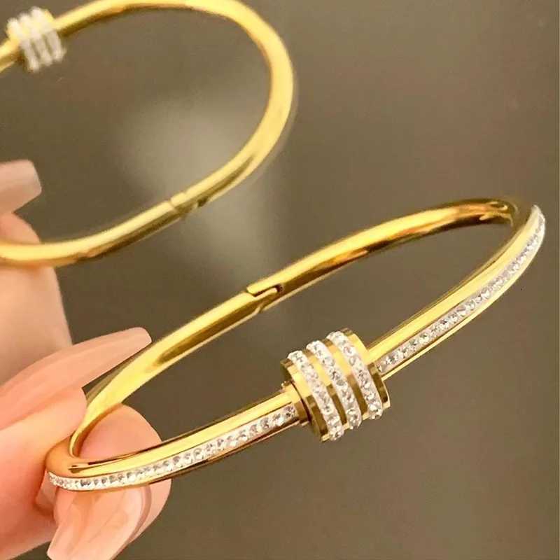 Luxury Bangles Stainless Steel Gold Color Bracelet Sparkling Womens Hand Bracelets Inlaid With Zircon Fashion JewelryW251121