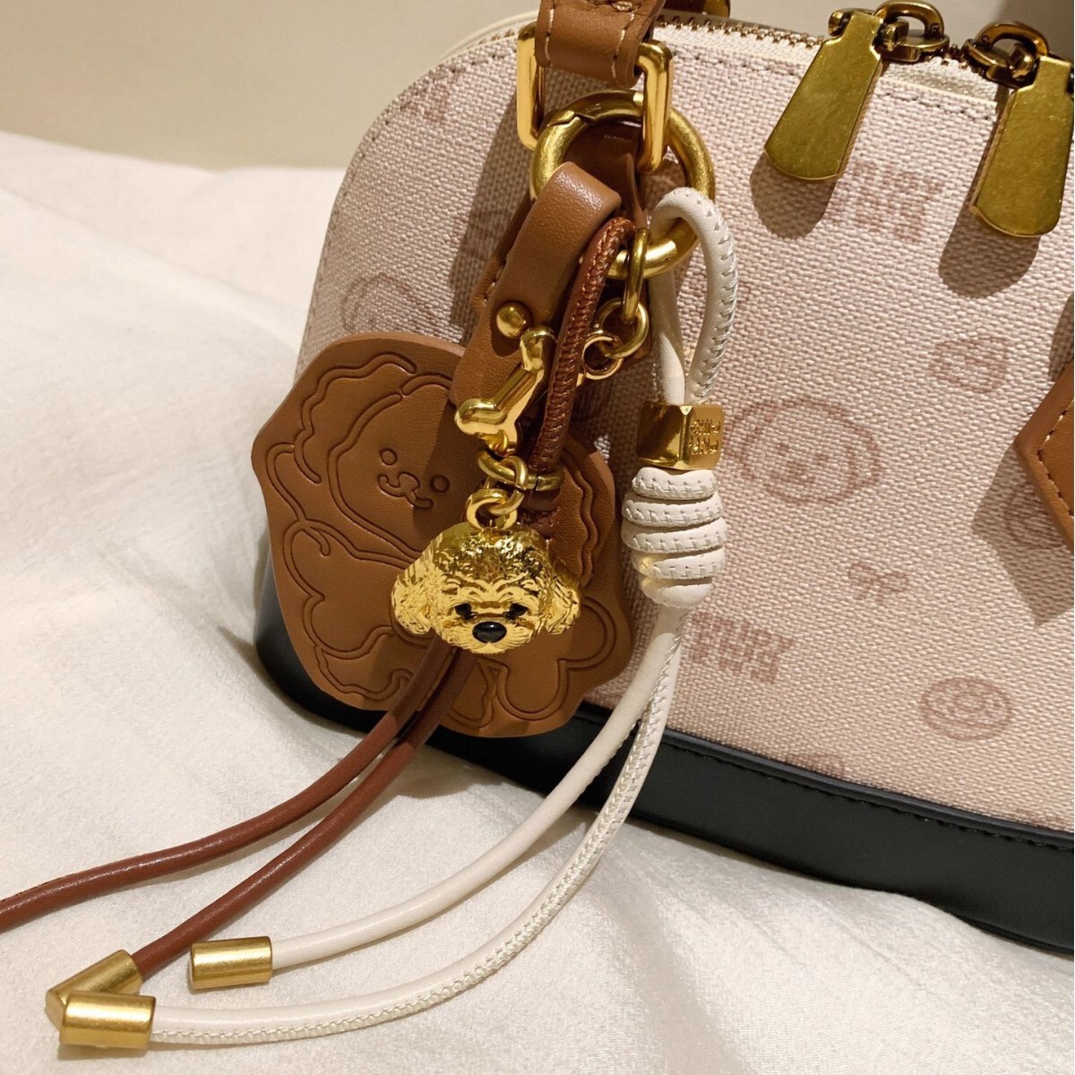 2025 New Nanfeng Chio2 Bread Dog Rumba Memory Shell Women's Single Shoulder Crossbody Bag Classic Fashion Handbag