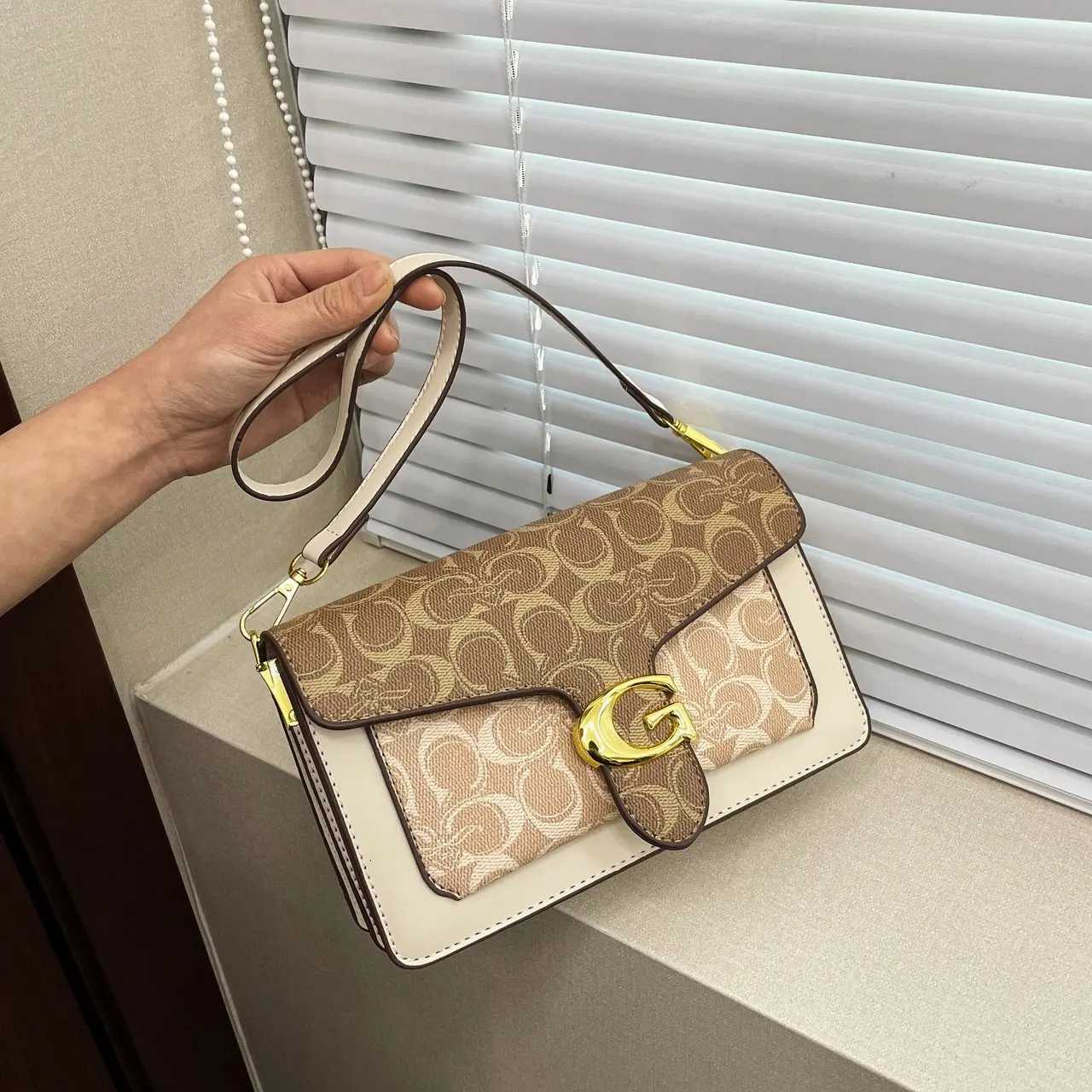 Famous Fi Style Crossbody Bag Vintage Minimalist Leather Purse With Luxury Letter Large Capacity Tote Design Y251121