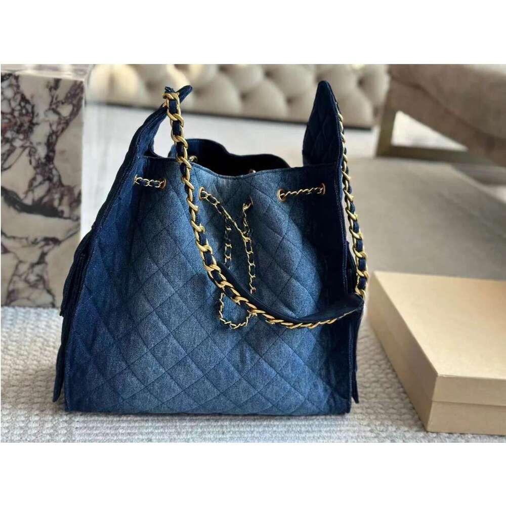 Designer Bag 2025 Denim Embroidery Shopping Bag Super Soft And Skin Friendly Feeg Is Particularly Good Inside The Same Quality Denim Fabri
