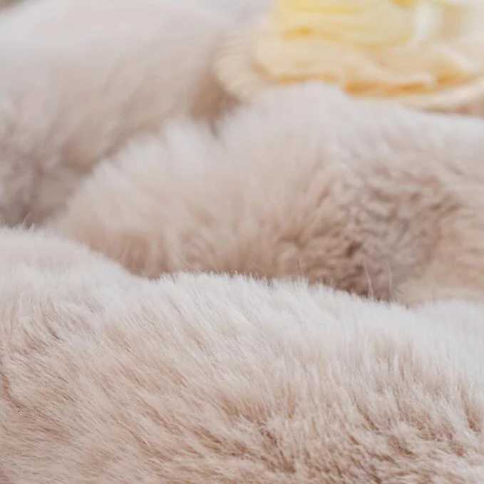 Solid Color Plush Fabric Square Dining Chair Cushion with Straps Non-Slip Thin Soft Cute Seat Cushions for Home Office Decor C251121