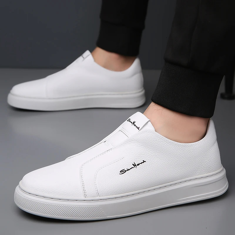 Mens casual shoes breathable softsoled leather 251121