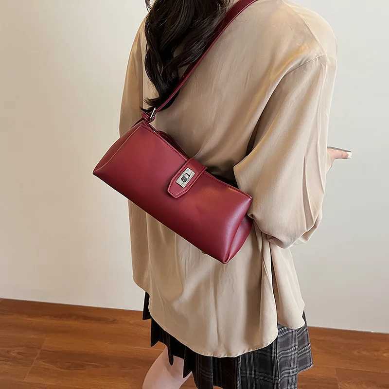 2025 Summer French Simple Niche Underarm Bag for Wen - Versatile Foreign Texture Casual Cmuting Shoder Messenger Bag Y251121
