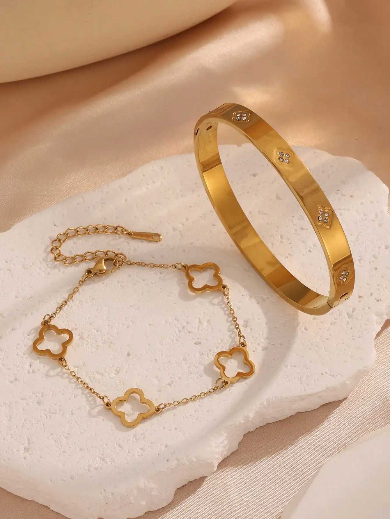 2 Pcs Triangle Star Zirconia Bracelet with Clover Bracelet suitable for daily wear Valentines Day Gift Mothers Day GiftW251121