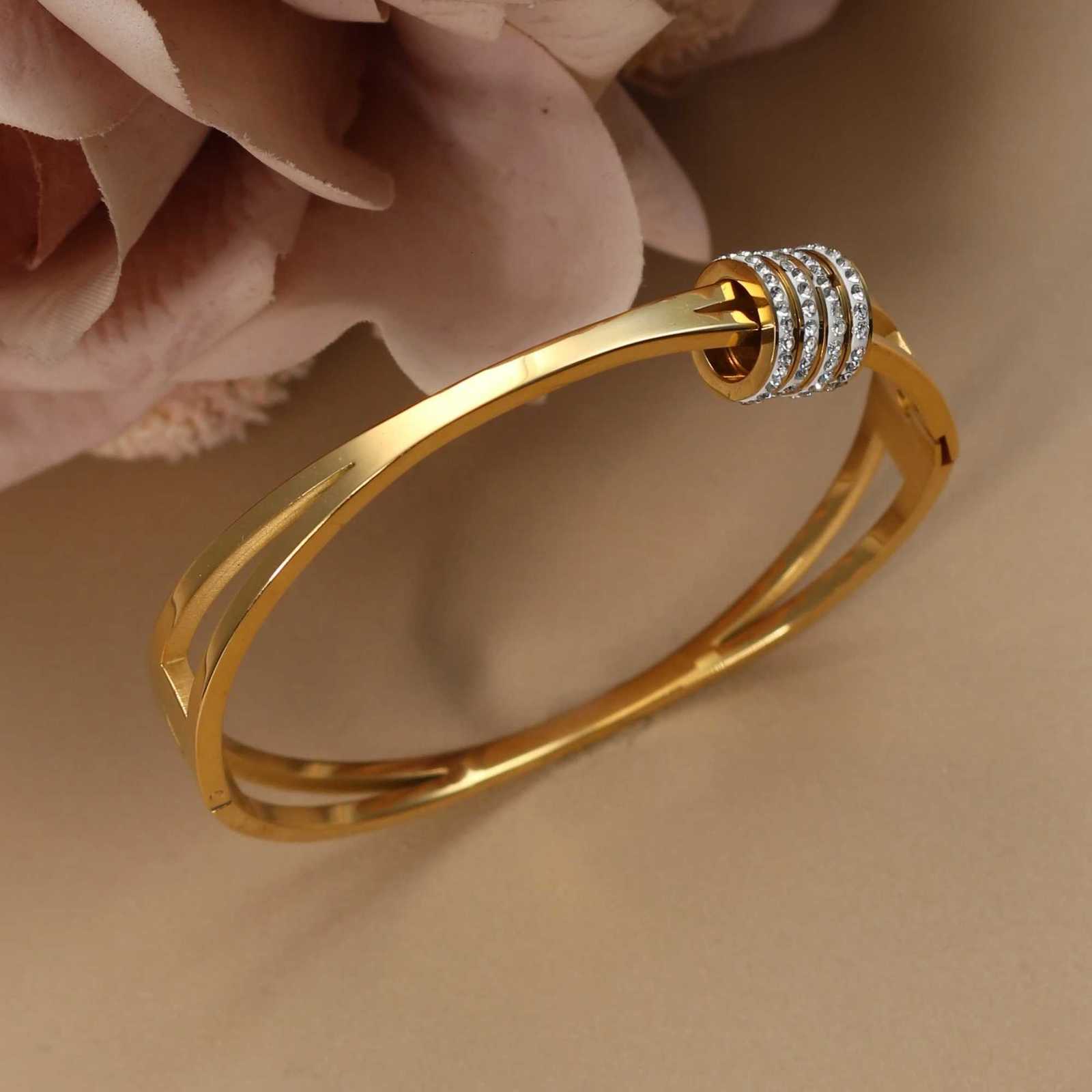 XB-133 New Stainless Steel Jewelry Crystal Bracelets Half Face Hollow Design Bangle For Womens Love Gifts WholesaleW251121