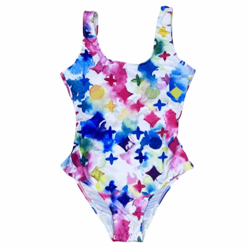 Des créateurs de bikini en une seule pièce des femmes de maillot de bain pour femmes de maillot de bain d'été sets de triangle de la plage de la