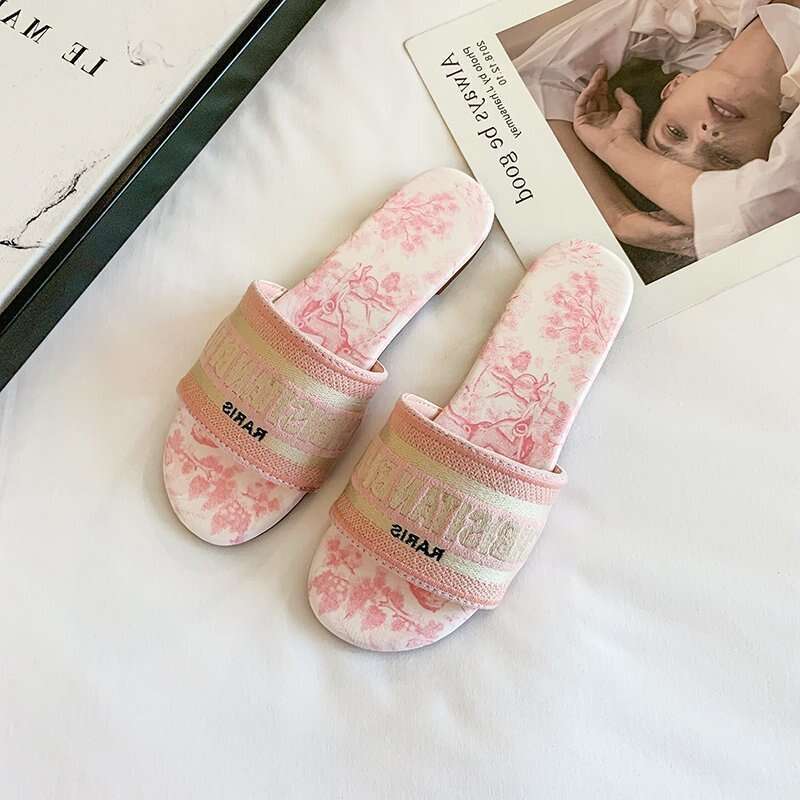 Free shipping 2025 new designer slippers flat slides for womens sandals girl blue pink fashion embroidery slipper outdoor dh5439299
