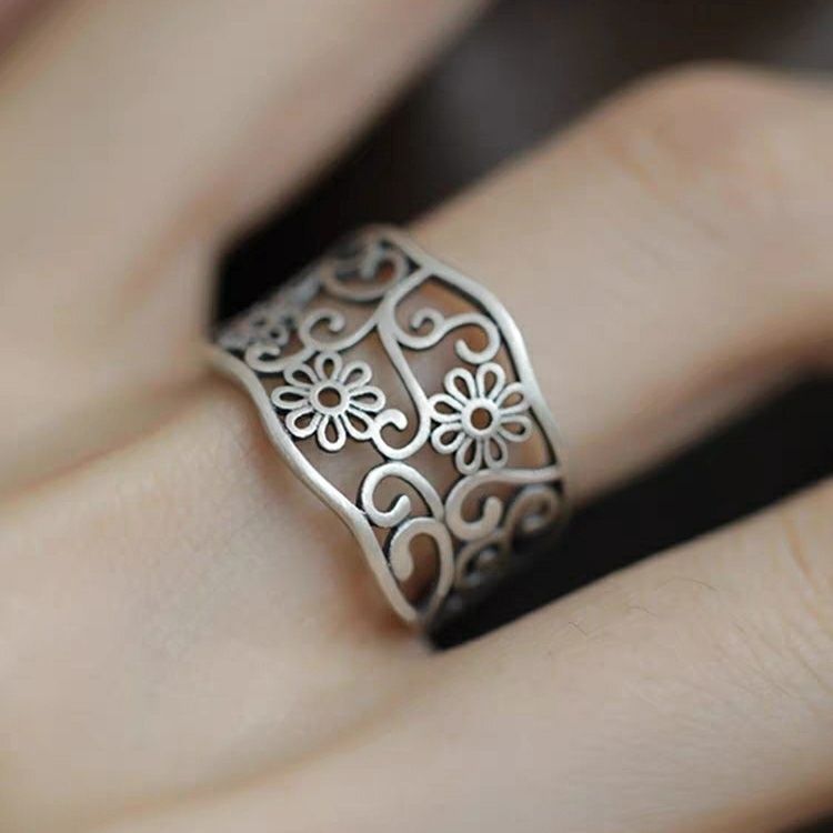 1 Pc Vintage Hollow Flower Elegant Classic Sier Colour Woman Party Prom Gift Adjustable Open Ring Jewelry Free shipping