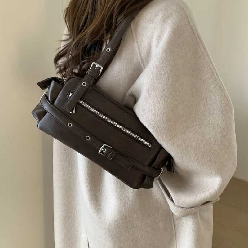 Branded Underarm Shoder Bags For Wen 2025 Lat Trendy Designer Handbags Luxury Casual Street Mti-pocket Cmute Sahels Y251121