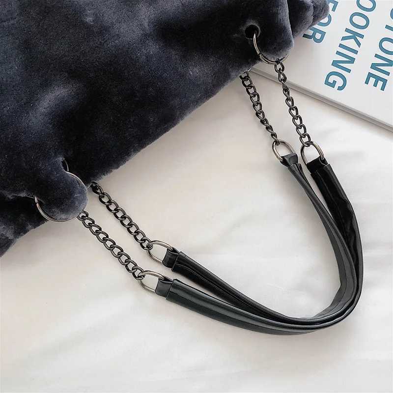 Wool bag autumn and winter fi with a large capacity e-shoder hand-held plush lady tote bag Y251121