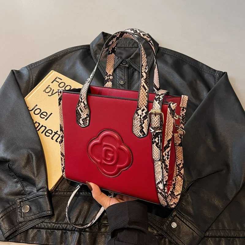 Stylish Leather Tote Bag for Ladies with Crossbody Opti fr Famous Designer Luxury Brand Popar Classic Elegant Y251121