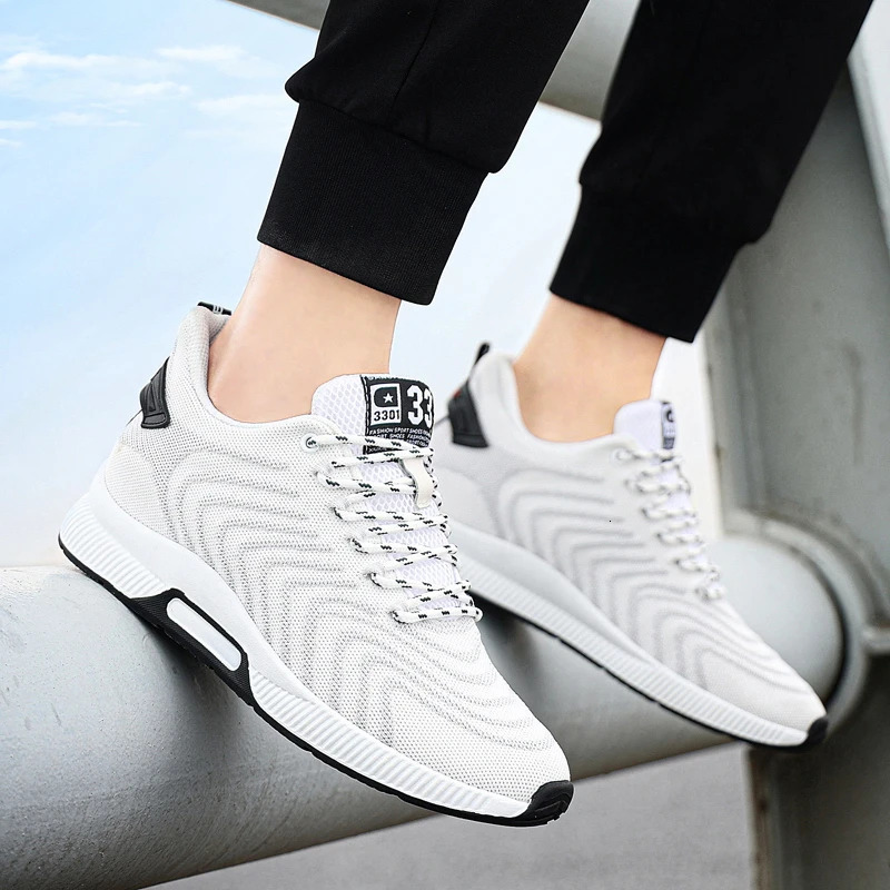 Golden Sapling Spring Invisible Heighten Mens Shoes Breathable and Comfy Air Mesh Fashion Leisure Sneakers Man Footwear 251121