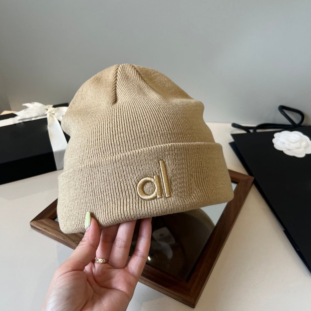 Winter Knitted Bean… - image