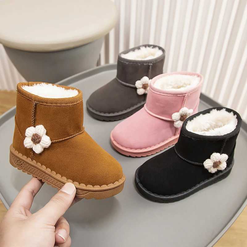 Girls Winter Snow Boots Appliques Furry Platform Suede Kids Short Boot Four Colors Flexiable Non-slip Warm Chic Children BootW251121
