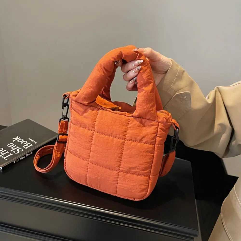 Winter Lightweight Crossbody Bag Thick Cott Shoder Bag with Inner Pocket Pure Nyl Material Top Has A Handle Y251121