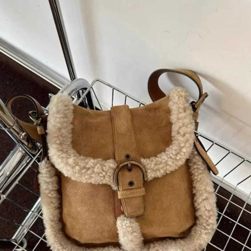 Lamb Hair Women Bag Plush Bag Cute Furry Bag Retro Women Designer Bags Purse and Handbags Crossbody Bags for Women T251121