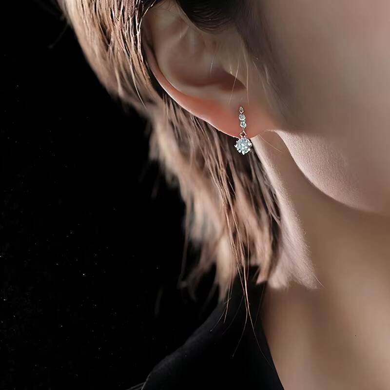 Moissanite 05CT Earrings 925 Sterling Silver Moissanite Tassel Stud Earrings