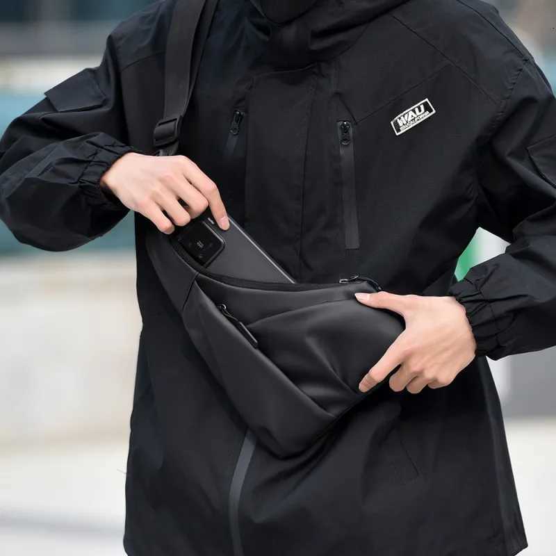 Fashion 1pc Anti-Theft Triangle cross Bag with Adjustable Strap - Casual Ch Bag for MenIdeal for Outdoor ActivitiesCmutingTravel Y251121