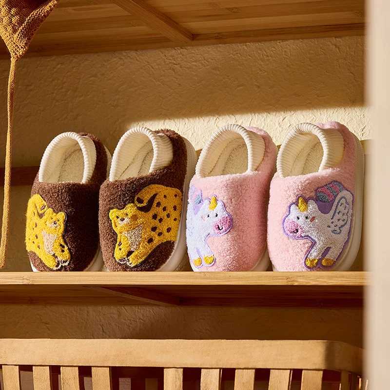 Cheerful Mario Cartoon and cute cotton slippers for children in winter indoor slippers for boys and girlsW251121