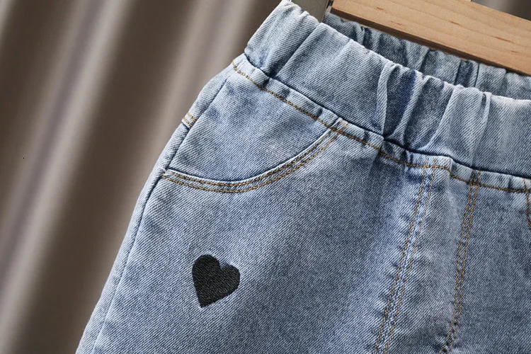 Childrens jeans pants spring autumn childrens casual loose Trouser girls baby clothing 250414z