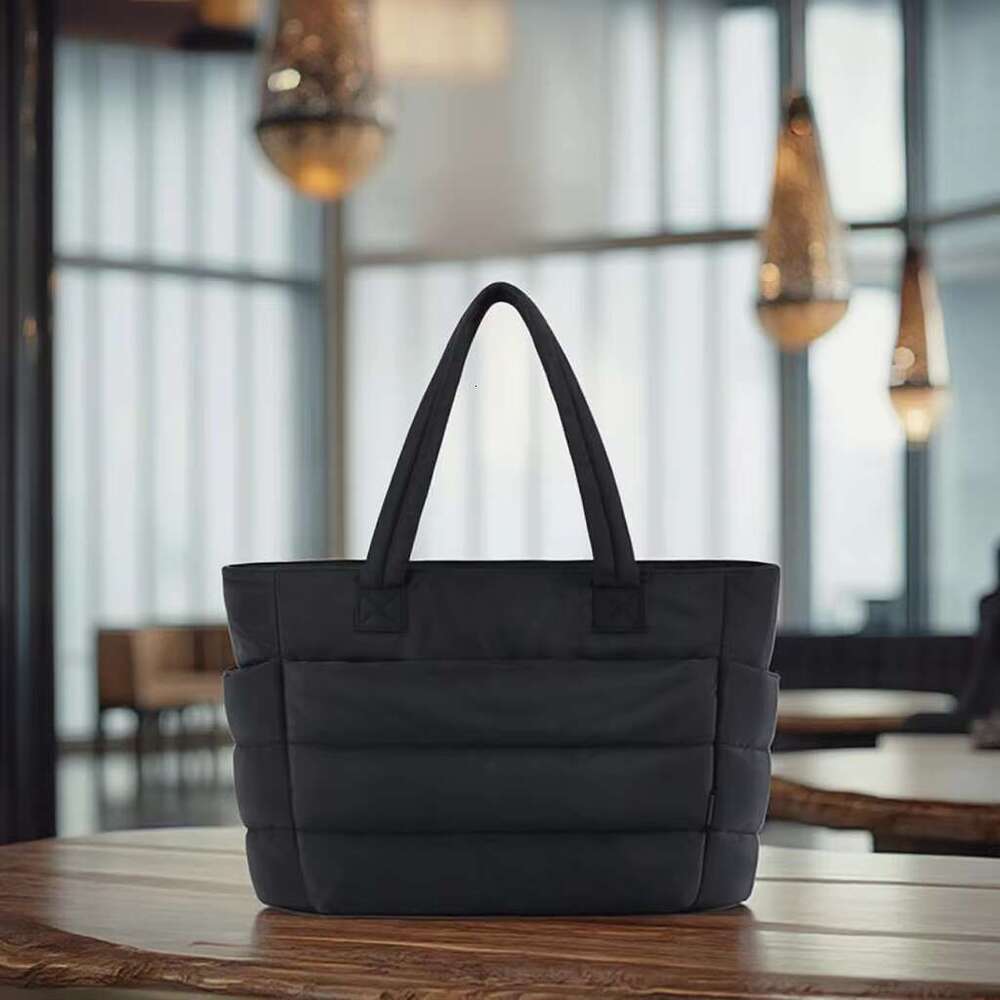 DHGadgets High Quantity Solid Color Fluffy Light Weight Custom Shoulder Puffy Large Capacity Travel Tote Handbag