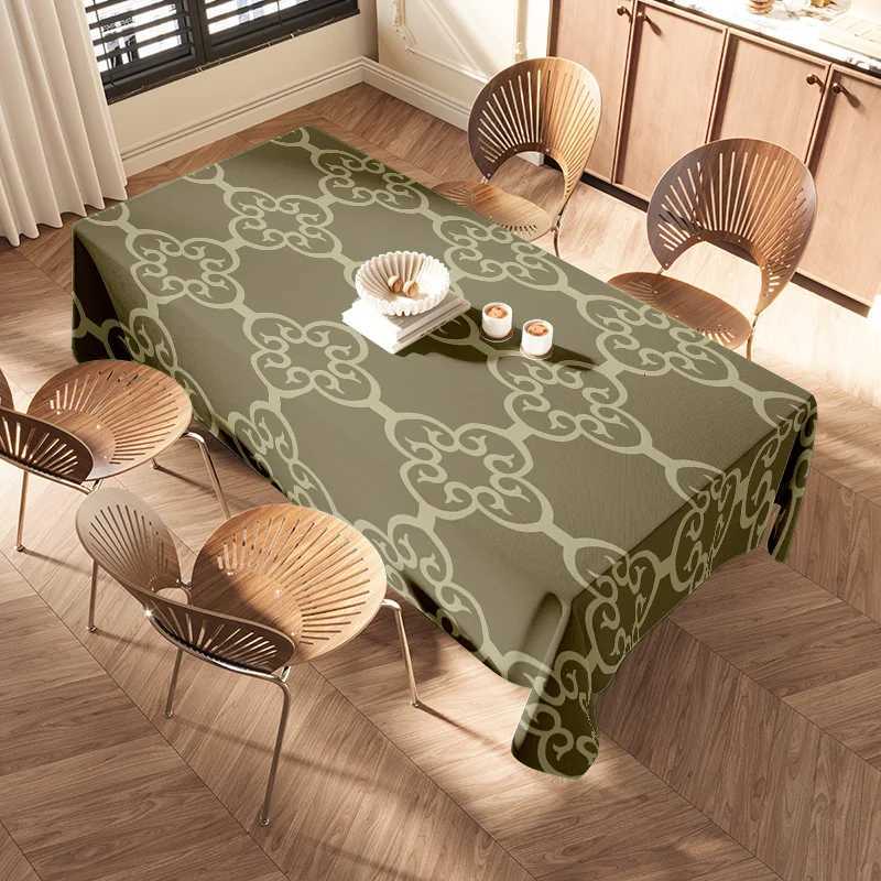 Green and Gold Printed Tablecloth with Elegant Floral Design for Home Dining Room Decoration Set includes table cloth 4 place C251122