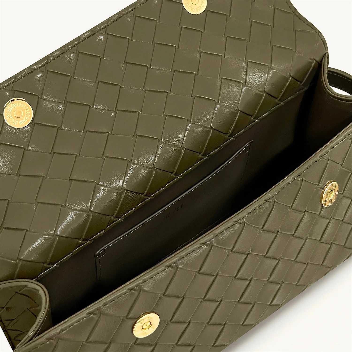 JW PEI Keyla Woven Texture Vegan Leather Crossbody Bag Adjustable Shoulder Strap Designer Handbag for Women Boho Beach Purse K251121