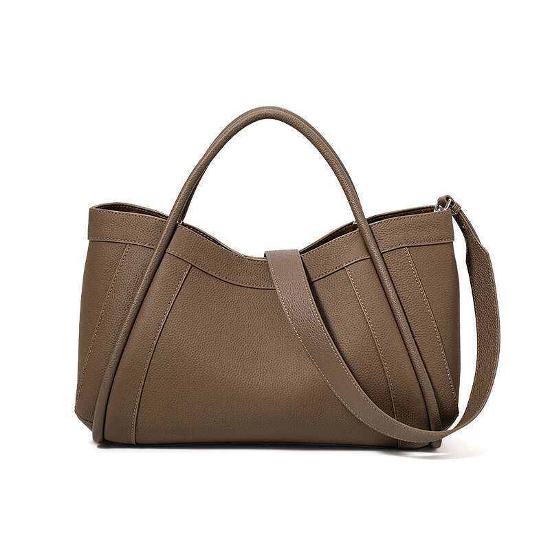 New Autumn And Winter Top Layer Cowhide Fashion Niche Design Leather Large Capacity Shoulder Messenger Bag Foreign Style Bag