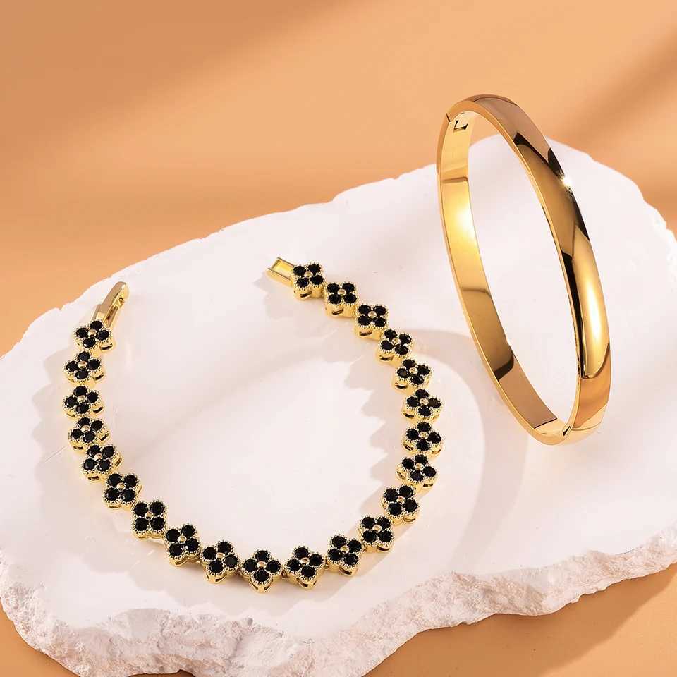 2PCS Colorful Shiny Zircon Five-leaf Flower Stacked Bracelet Bangles for Women High Quality 18K Gold-plated Stainless Steel J251122