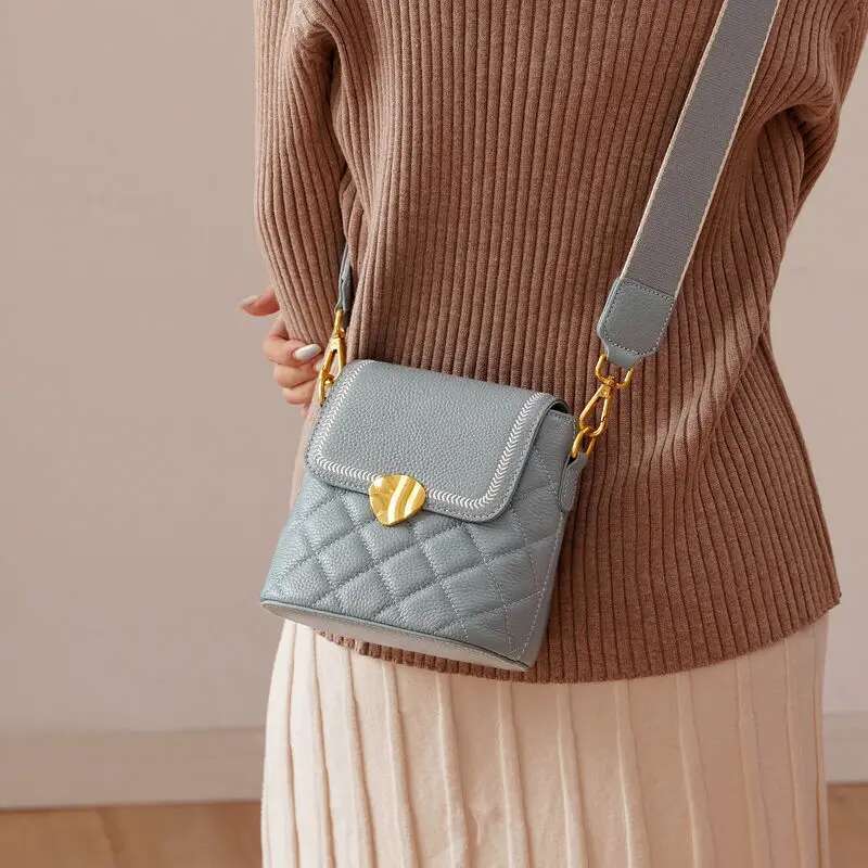 Women S Top Layer Handbag Lingge Small Wide Head Leather Messenger For Black Bag Oblique Shoul Bag