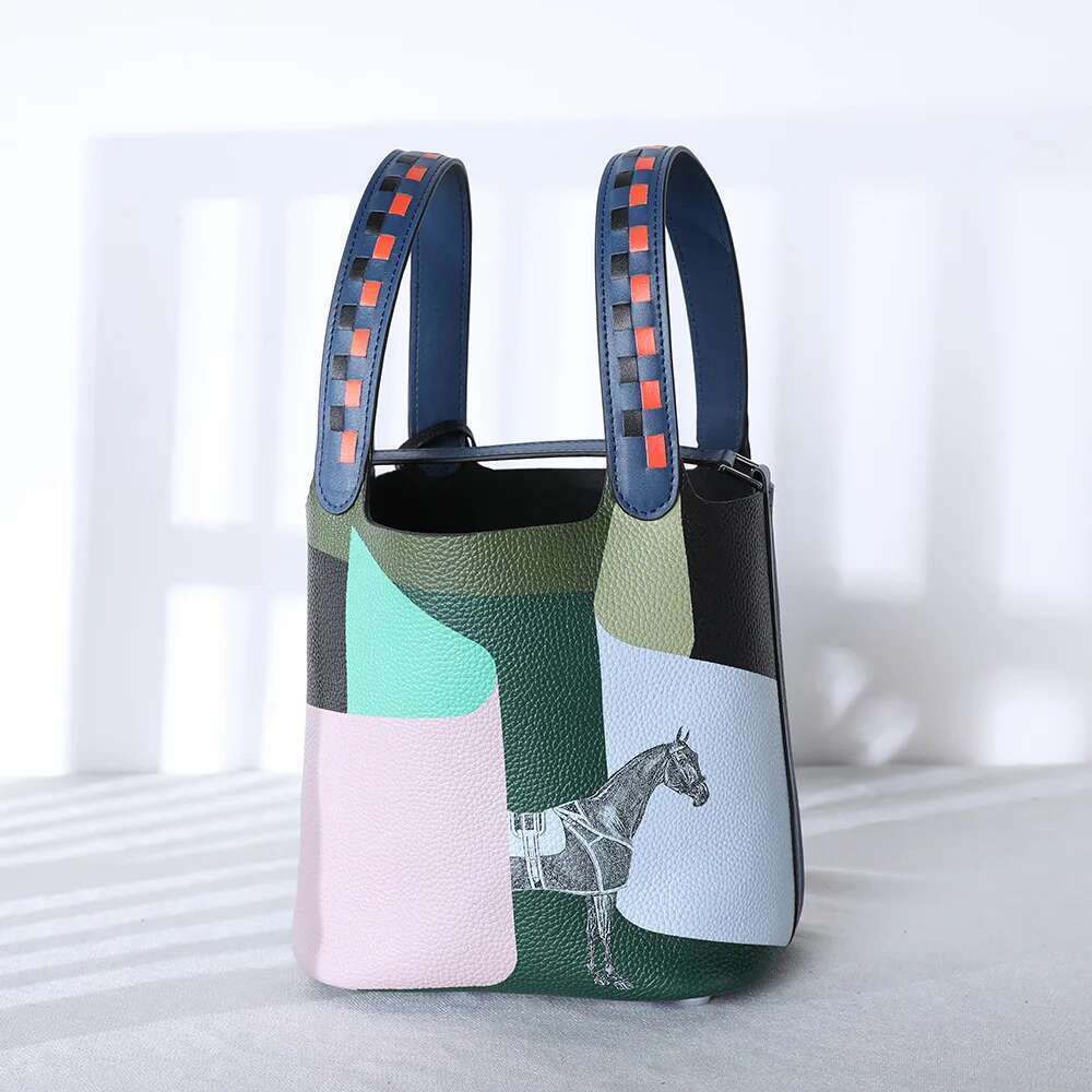 Various Genuine Leather Fashion Women's Handbag Vegetable Basket Style Portable Women Bucket Bag With Lock