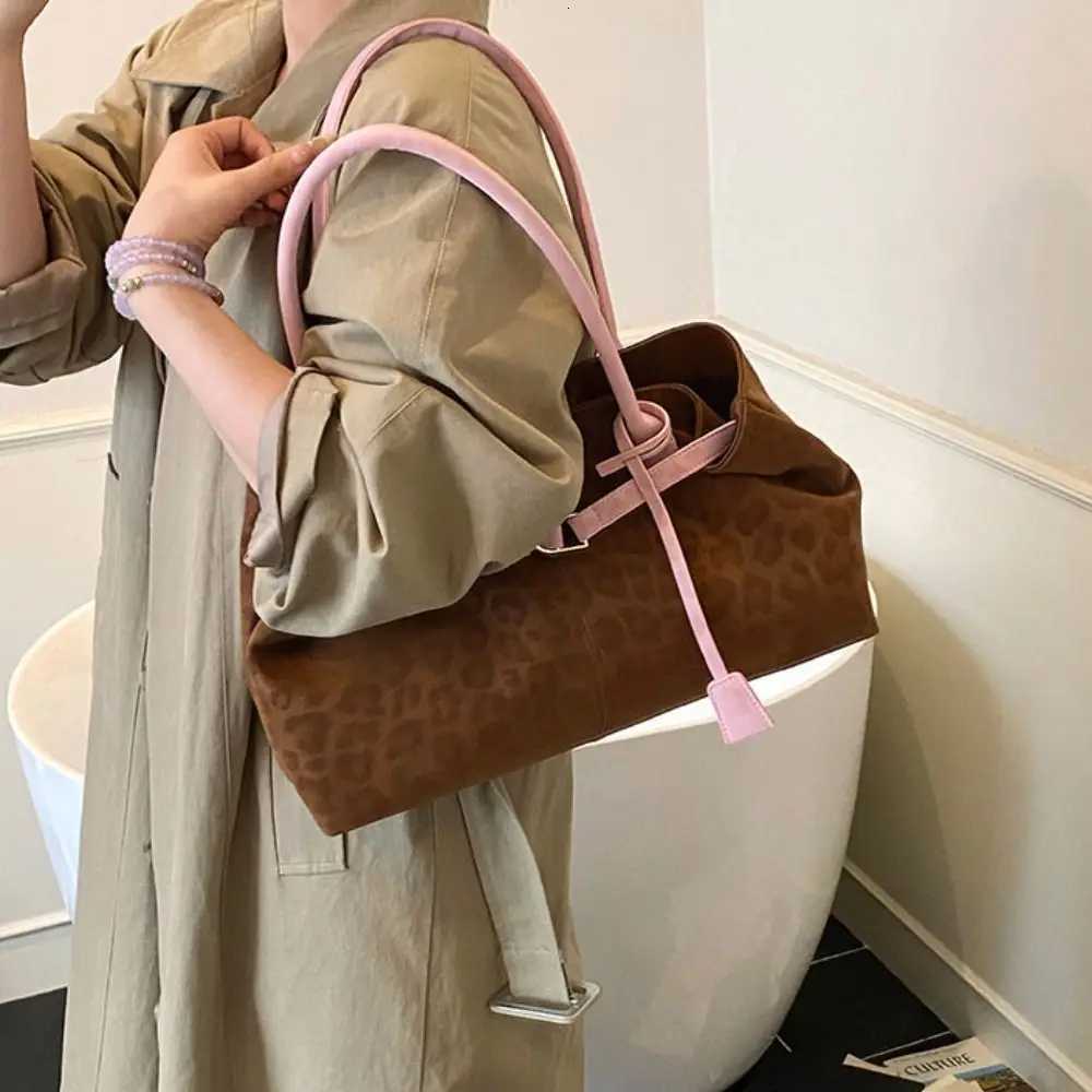 Korean Style Hasp Closure Shoulder Bag Solid Color Tote Bag Leopard Print Handbag Large Capacity PU Leather Underarm PacksT251122