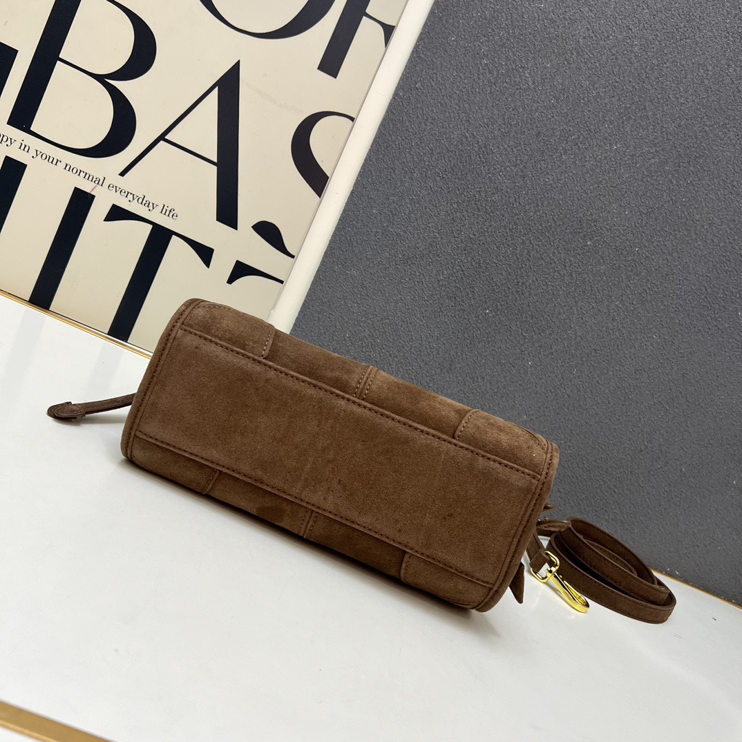 AAA designer luxury saffiano fashion tote trendy bucket underarm chain bag factory wholesale price quick delivery 22-12