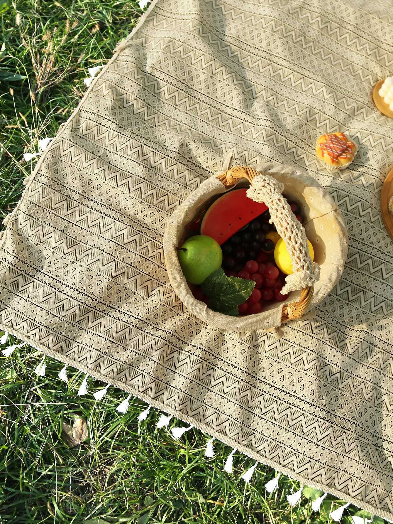 Vintage Tablecloth Lace Rectangle Tablecloth Stain Resistance Water Repellent and Wrinkle-Free picnic blankets C251122