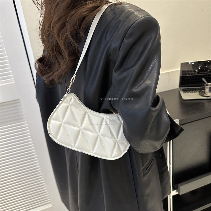 Luxury Designer 2025 New Casual Handheld Fashion Trendy Women's Underarm Bag