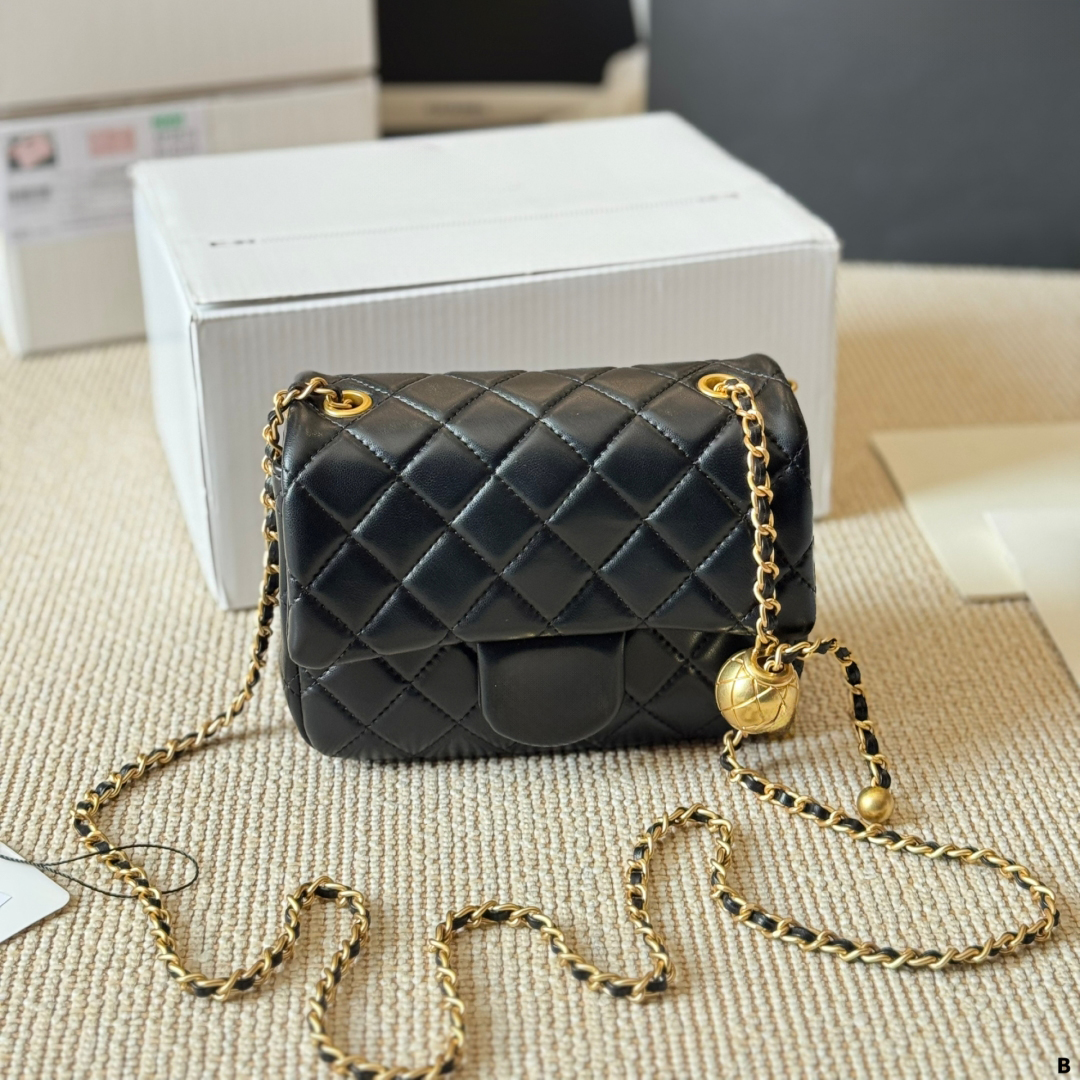 luxury designer Bag Lambskin Shimmer Metallic Colors Square Quilted Classic Mini Flap gold Crush Ball Chain Crossbody Handbag Luxury With Star Coin 18cm