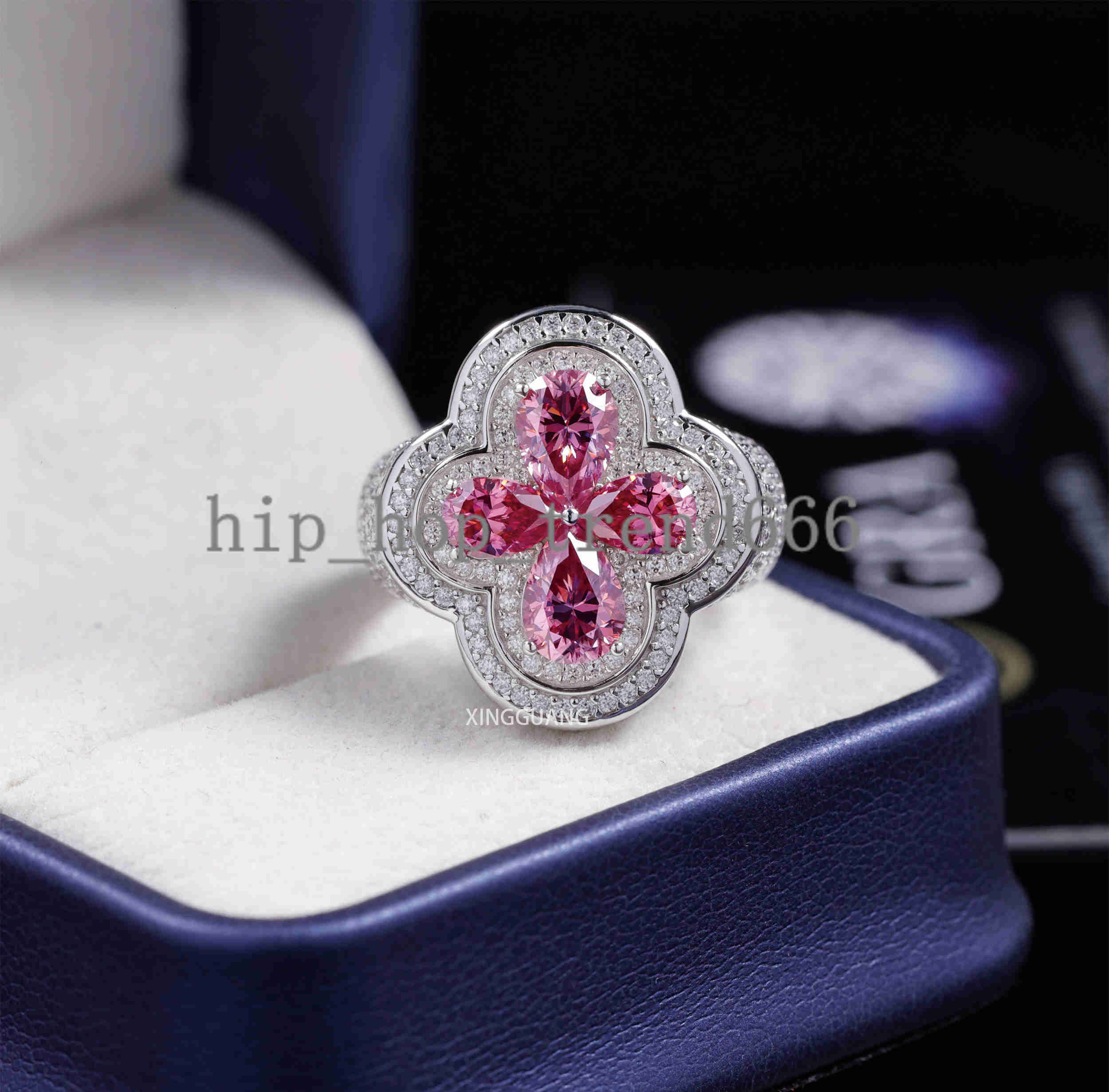 Factory Wholesale New Arrival S925 Silver Ring Shiny Pink Moissanite Blue Moissanite Ring Hip Hop Jewelry Clover Ring