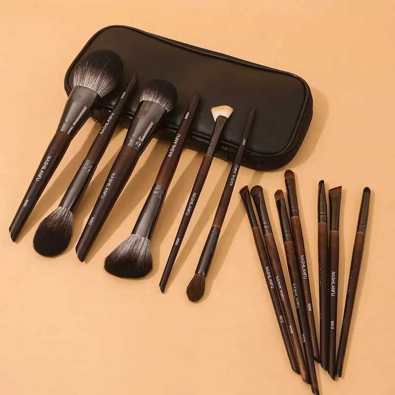 Premium Animal Fur Makeup Brush Set Wooden Handle Eyeshadow Blush Powder Eyebrow Brushes Beauty Makeup Tools Fur Cosmetic C251122