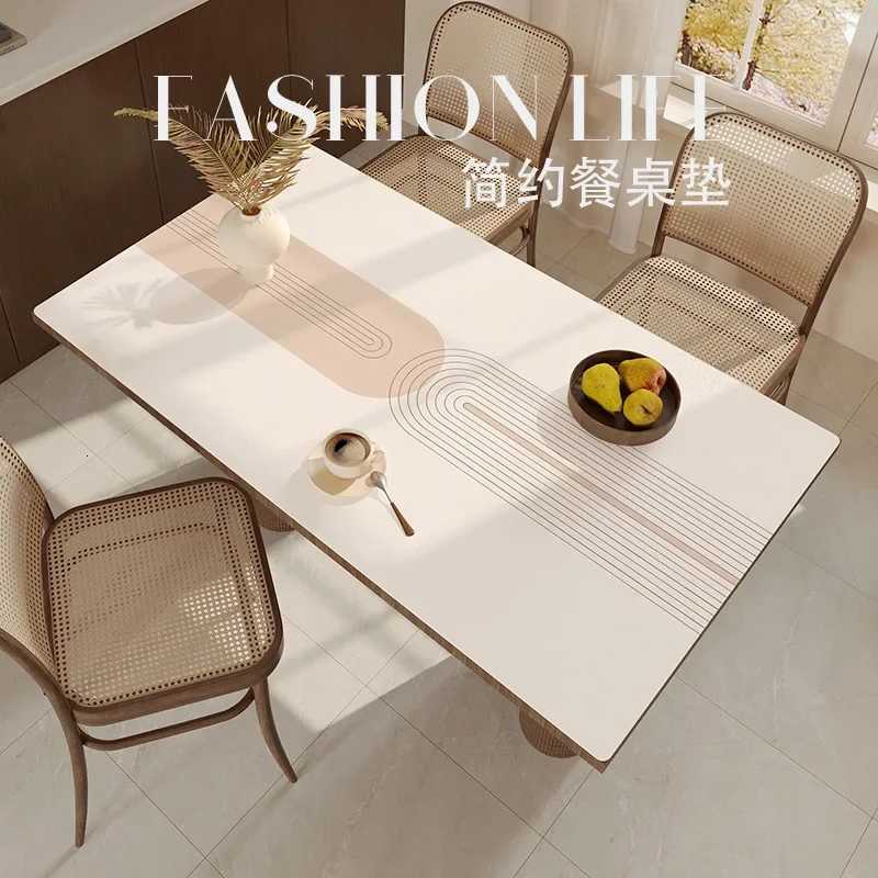 Cream Wind Table Mat Oil and Waterproof Anti-scald Table Mat Household Erasable and Non Washable Desktop Protective Pad C251122