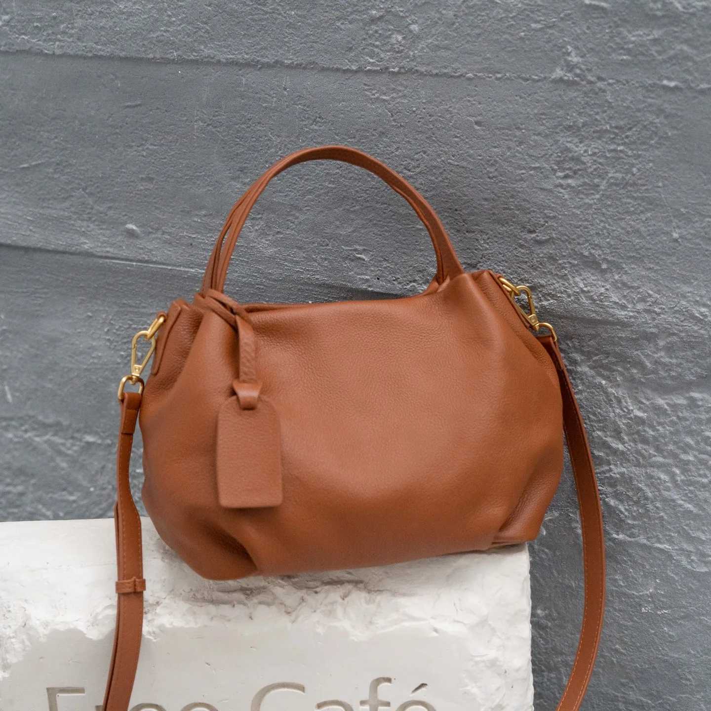 Genuine Grade Cow Leather Womens Shoulder Crossbody Bag Female Luxury Designer Brand Tote Ladies Soft Cowhide Handbag for WomanT251122