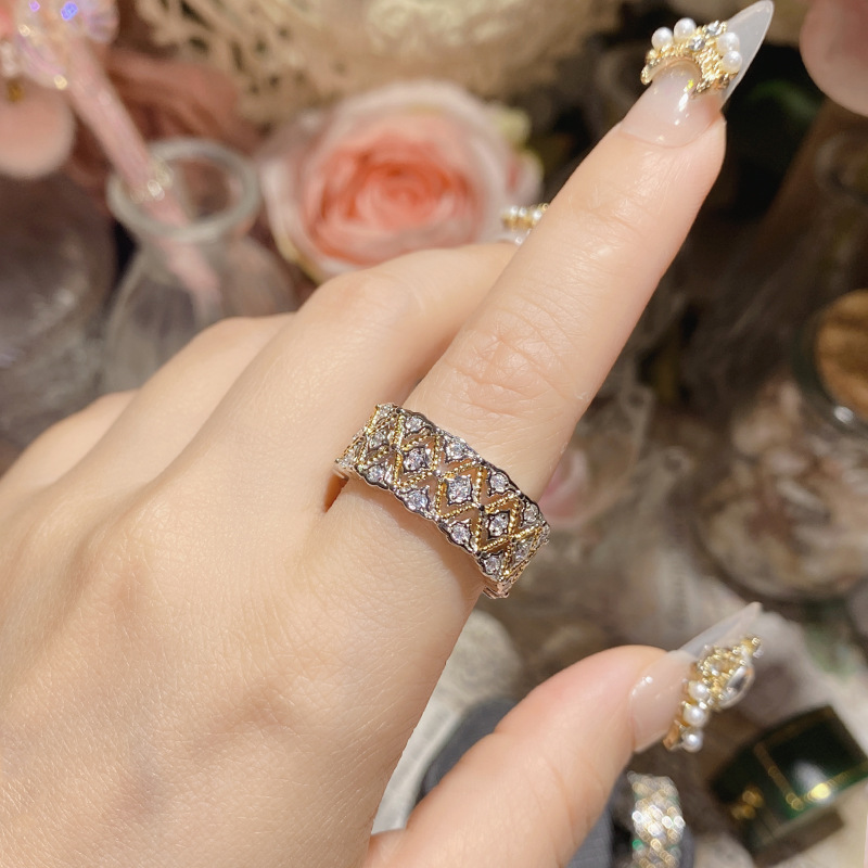 Glittering Gold Tone Tennis Bracelet Women's Fashion Jewelry Luxurious Cubic Zirconia Jewelry for Formal and Casual Wear