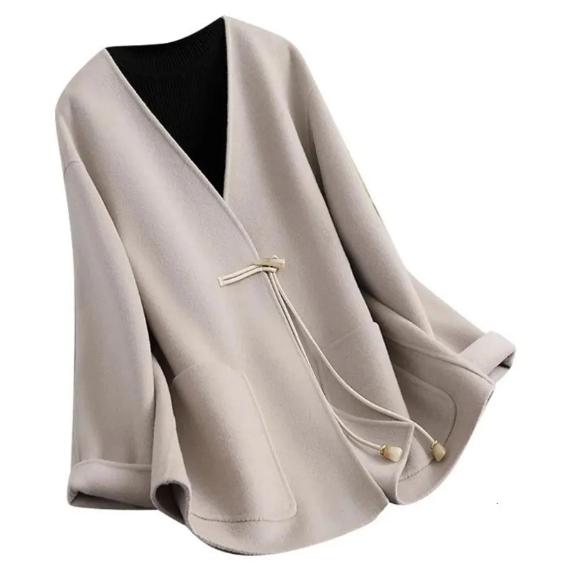 Autumn Winter 2026 Woolen Coat Women Fashion VNeck Horn Button DoubleSided Wool Jacket Female Loose Overcoat Clothes B1451 251112