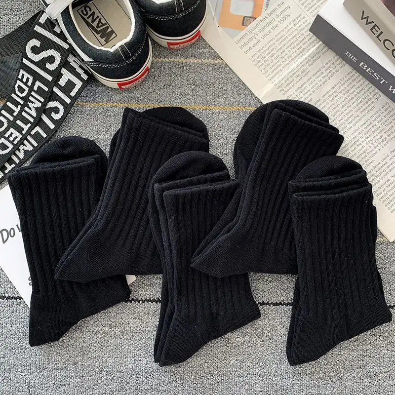 5 pairs of cool mens black and white warm socks set for autumn mens solid color sports shorts 250418