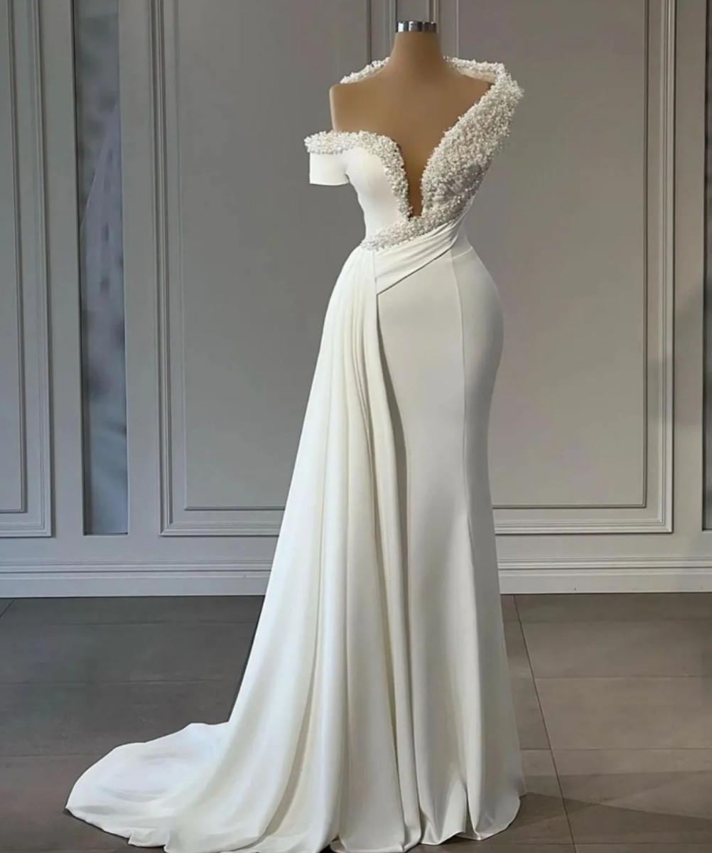 Elegant Ivory Satin Mermaid Wedding Dresses Pearls Beaded Off-Shoulder Elegant Bride Second Reception Dress Ruched Pleats Long Luxurious Bridal Gowns 