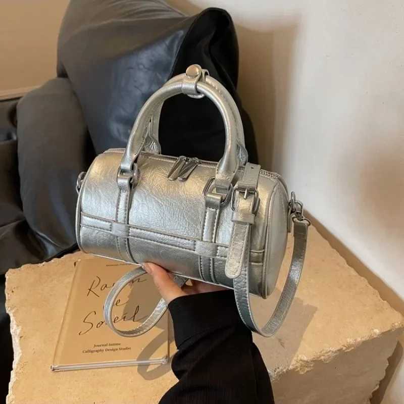 Original Fashion New Crossbody Bag Fashion Hand Boston Pillow Bag Single Shoulder Body High Quality and High Appearance LevelT251122