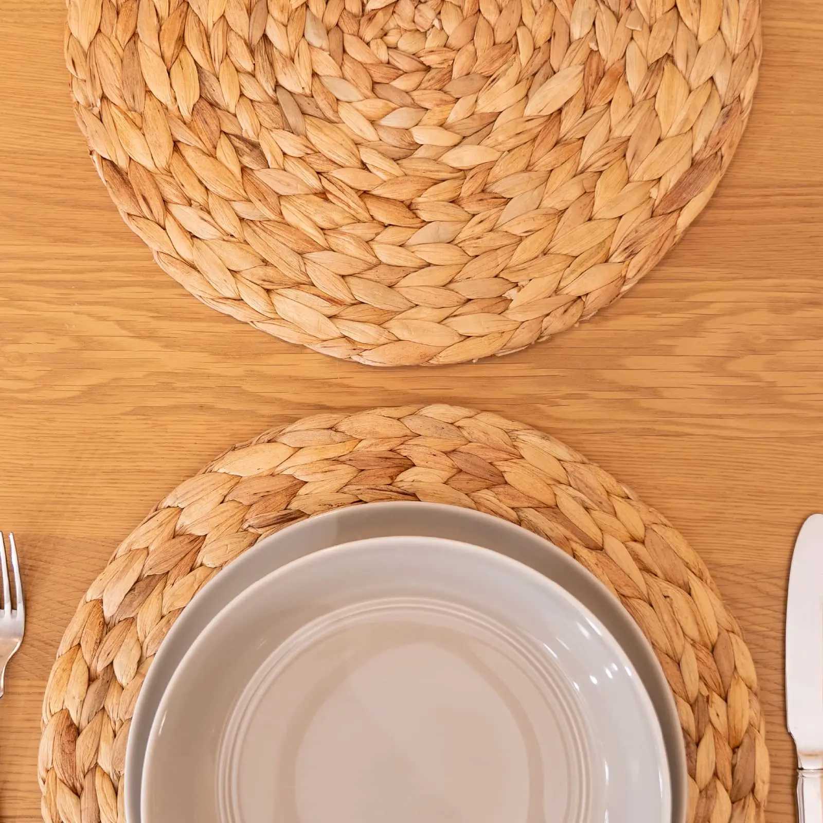 Round Woven Placemats Natural Water Hyacinth Place Mats Braided StrawTable Mats for Dining TableGarden PartyOutdoor 4 Pack C251122