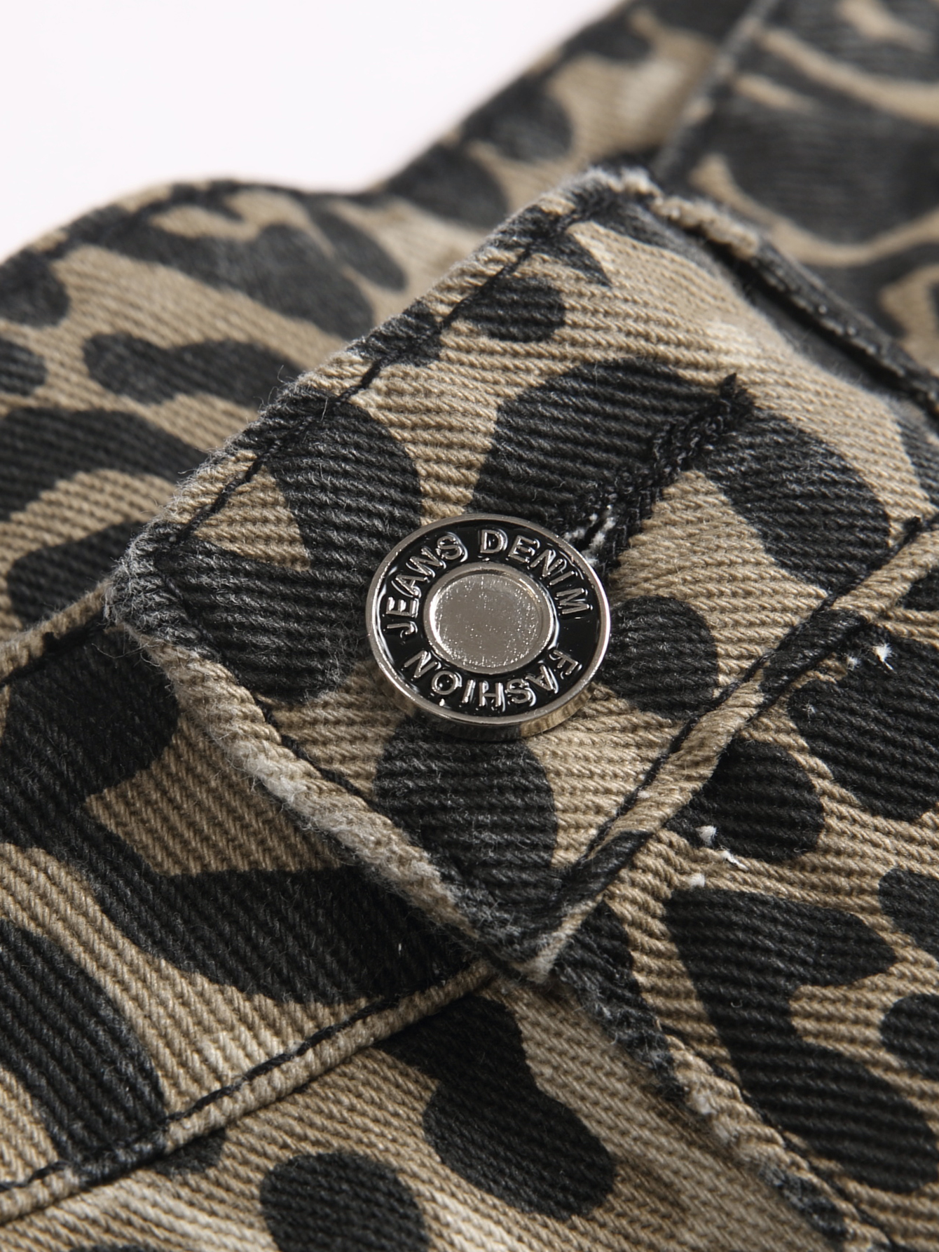 2025 New leopard print non-elastic trendy American pure cotton retro curved jeans for women---tg0021