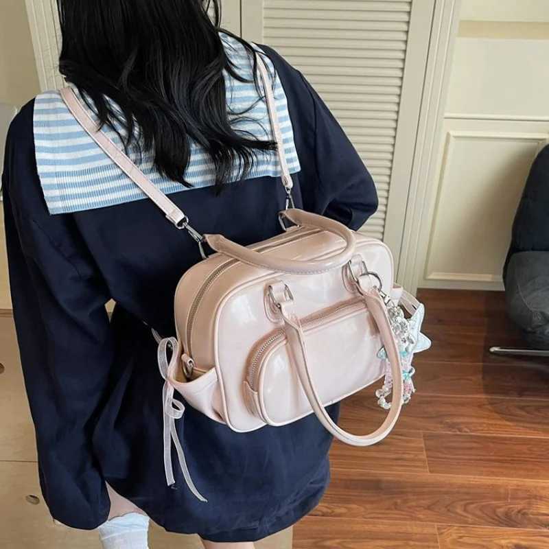 Luxury Leather Classic Handbag For Women With Large Capacity Vintage Design And Business Commuter StyleT251122