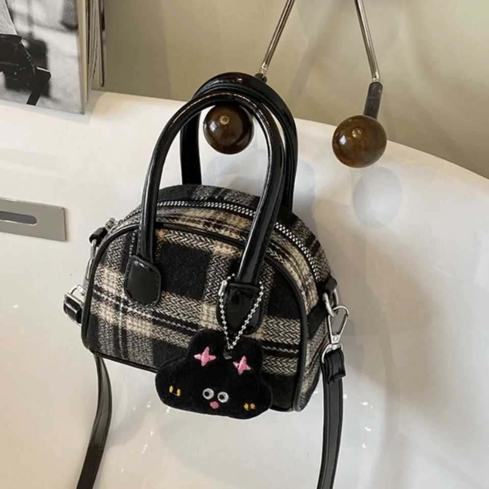 Vintage French Style Woolen Plaid Bowling Bag Cloth Elegant Boston Shoulder Bag PU Leather Casual Women Handbags WomenT251122